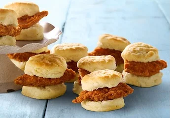 Catering 2 SPICY CHIX PARTY BISCUITS