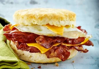 ULTIMATE BACON BISCUIT
